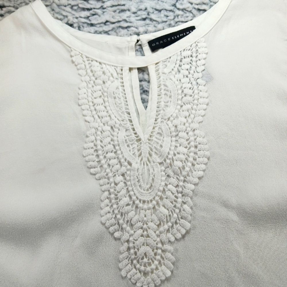 Grace Elements Embroidered Sleeveless Blouse/ Tun… - image 3